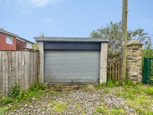 Garage- click for photo gallery
